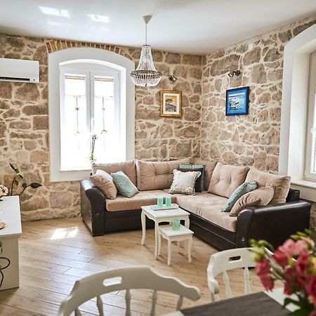 Apartment Vintage Kastela Exterior photo